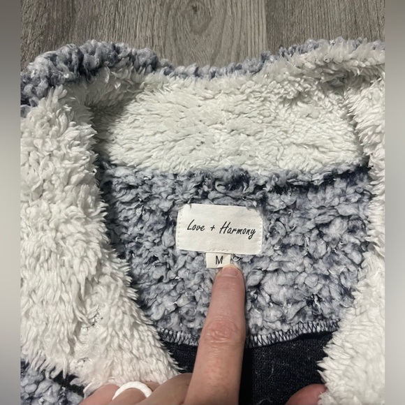 Love + Harmony Blue/White Sherpa 1/4 Zip Pullover/Jacket - Size Medium - Picture 7 of 9